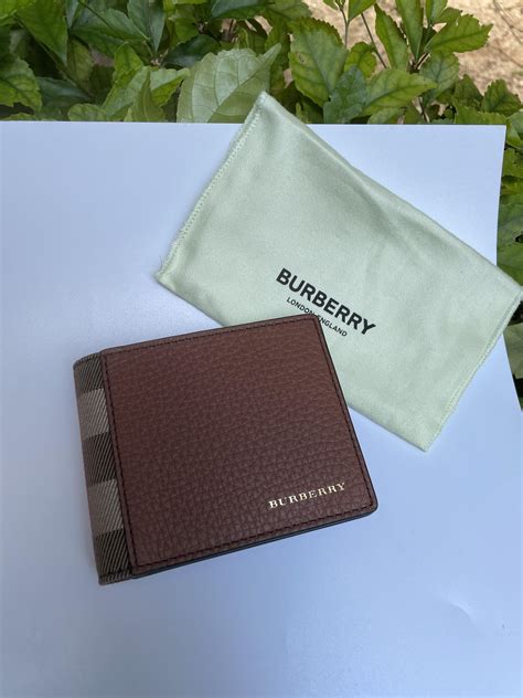 burberry hipfold wallet